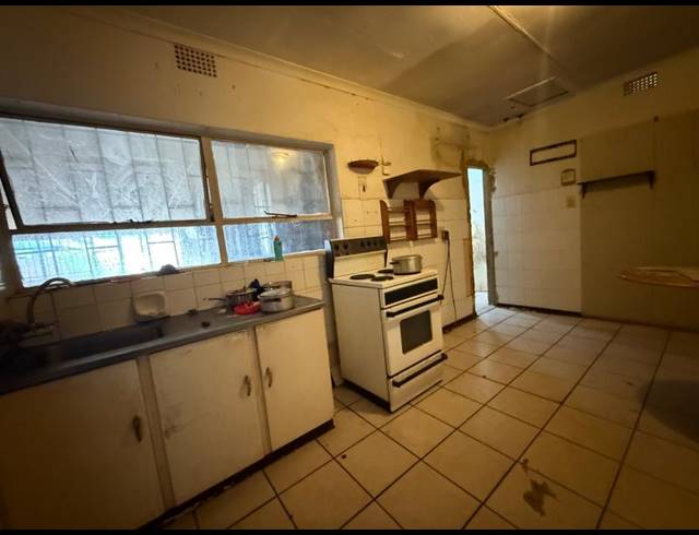 9 BEDROOM HOUSE FOR SALE IN VANDERBIJLPARK CE 5